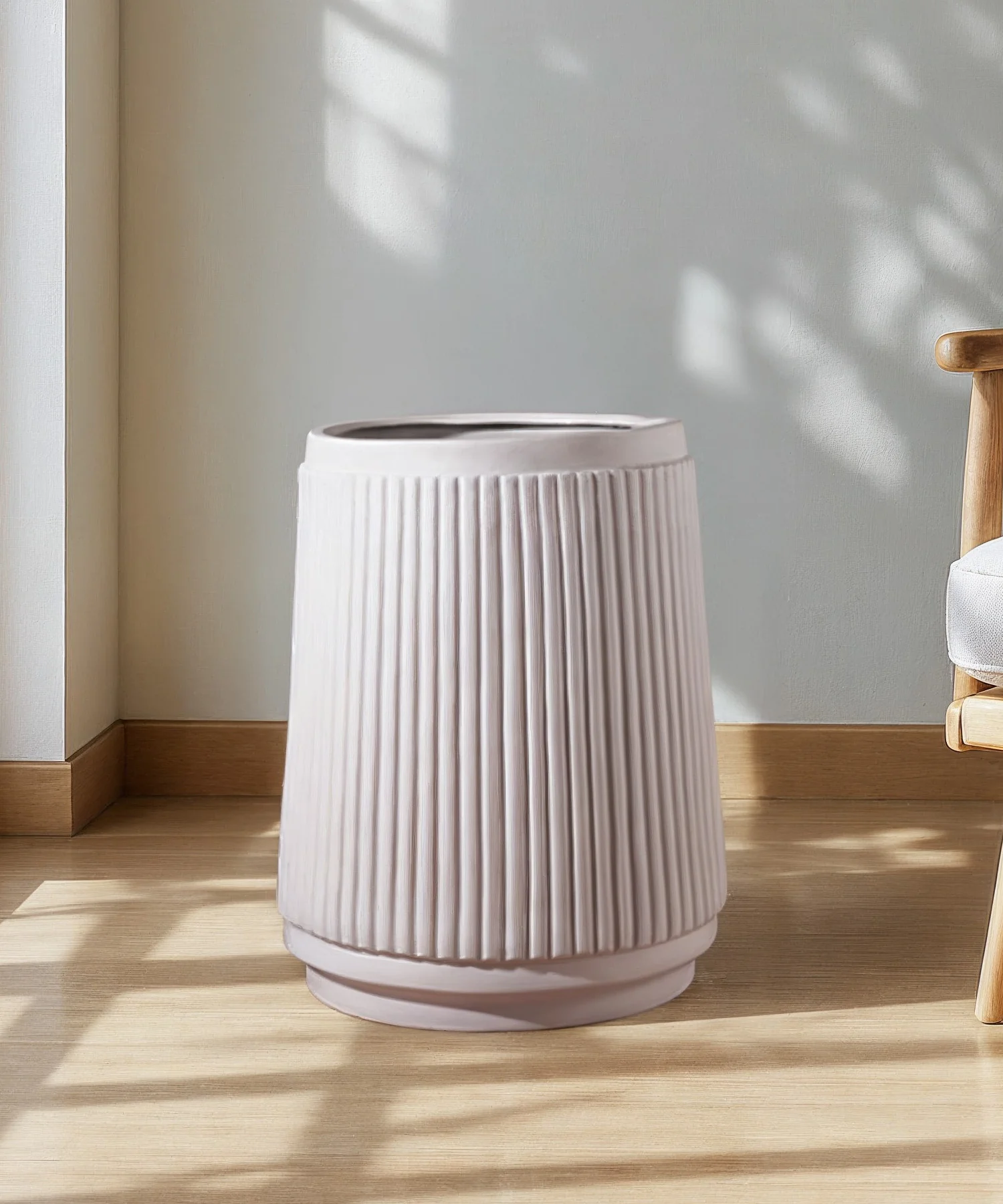 Amsterdam Muse Fiberglass Planter - Image 12