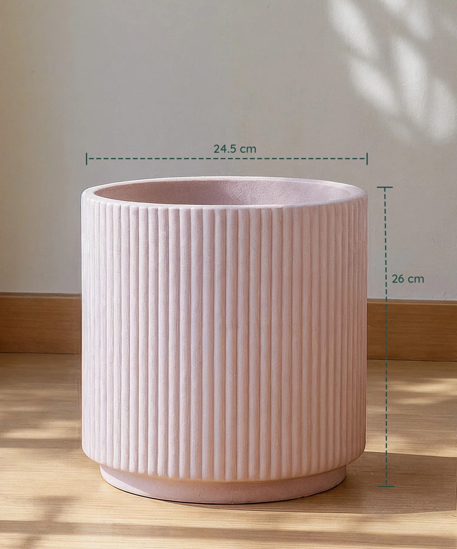 Manhattan Bloom Fiberglass Planter - Image 20